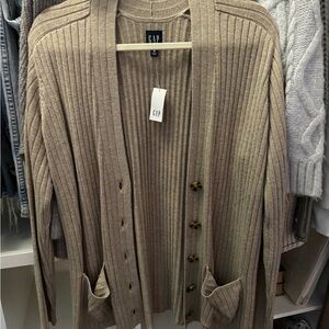 Gap cardigan